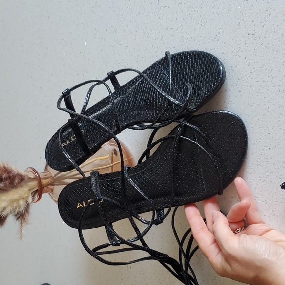 Aldo tie up sandals - Picture 2 of 5